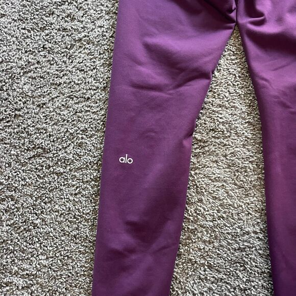 ALO Yoga High Waist Airlift Purple Leggings Athletic 7/8 Length Womens Sz M - Picture 3 of 8